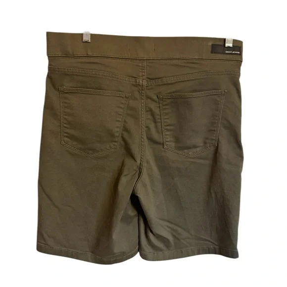 DKNY Olive Green Bermuda Shorts   LARGE      #H - Picture 5 of 8